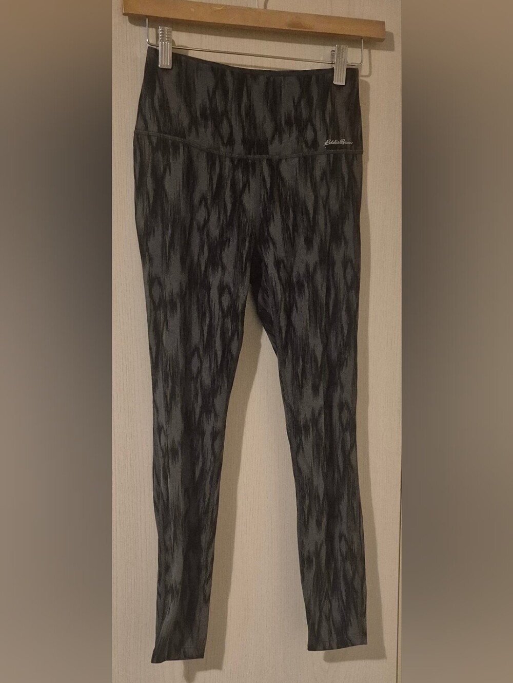 Eddie Bauer Black Grey Abstract Print Stretch Leggings XS